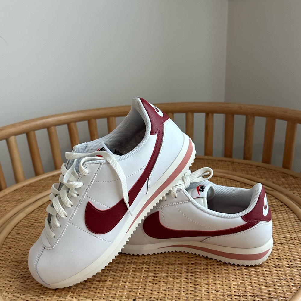 Brand New - Never Worn Women’s Leather Nike Cortez in Red and Pink Colorway